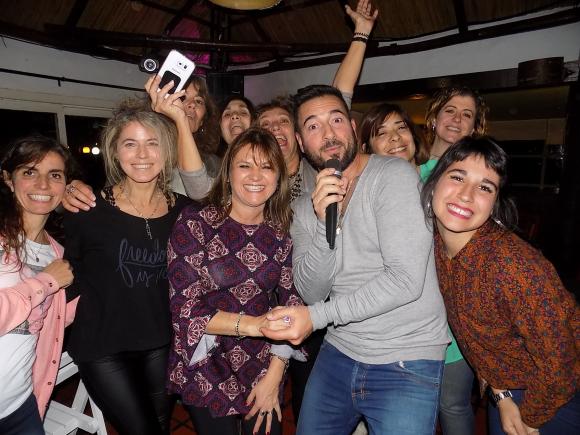 FOTOS SHOW GUSTAVO SANTILLAN EN ¨MOMBAY¨