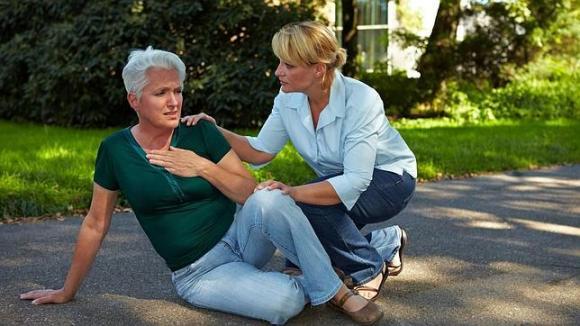 Charla | Prevención de caídas: ¿cómo vivir de forma activa y segura?