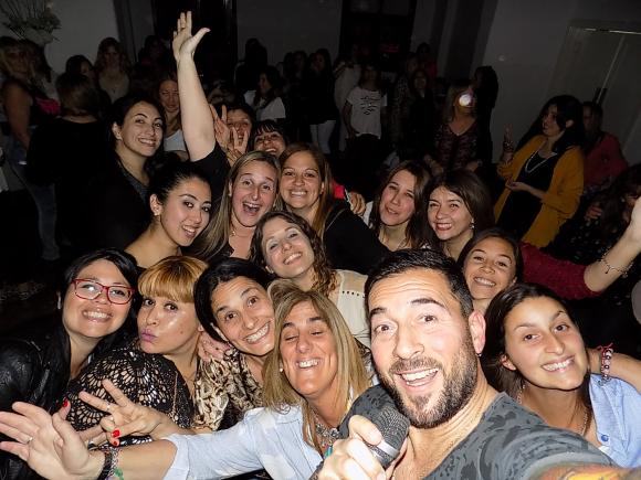 FIESTA ¨DIA DEL MAESTRO¨ JUEVES 8-VIERNES 9 ¨VIVANCO¨