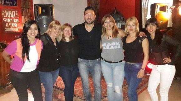 SHOW GUSTAVO SANTILLAN EN ¨PRISCILLA RESTO¨