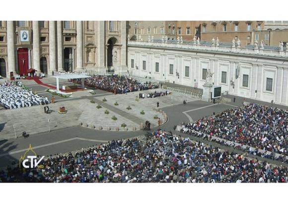Papa: Que María nos enseñe a agradecer la misericordia de Dios