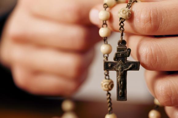 Si rezas el Rosario con frecuencia, estos consejos te ayudarán a perfeccionar este hábito