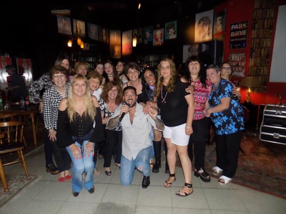 SHOW GUSTAVO SANTILLAN EN ¨PRISCILLA RESTO¨