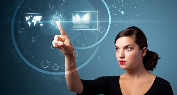 ¿LAS MUJERES SABEN MÁS QUE LOS HOMBRES SOBRE TECNOLOGÍA?