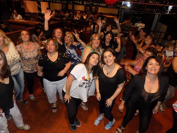 SHOW GUSTAVO SANTILLAN EN¨LA CANTINA DE MI TIO¨