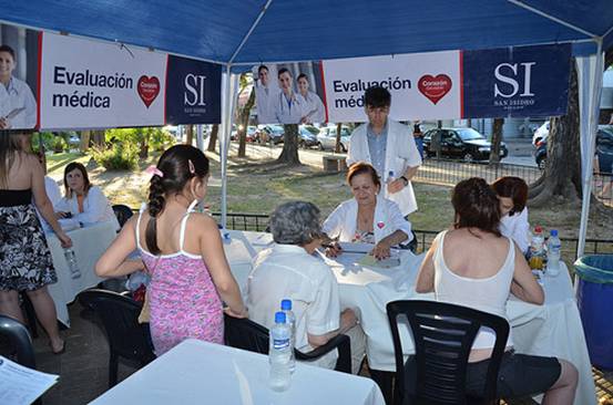 El Programa ¨Si en tu barrio¨ pasó por San Isidro y Martínez