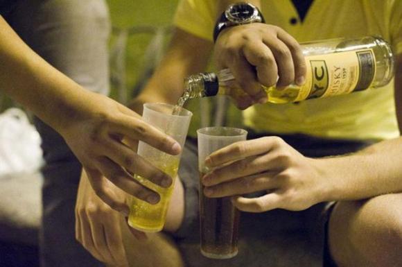 Más del 70% de los adolescentes ha consumido alcohol