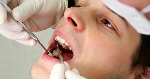 Jornada sanitaria por el día nacional de lucha contra el cáncer bucal