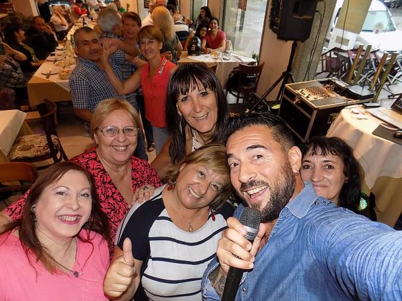 SHOW GUSTAVO SANTILLAN EN ¨TERRA RESTAURANT¨