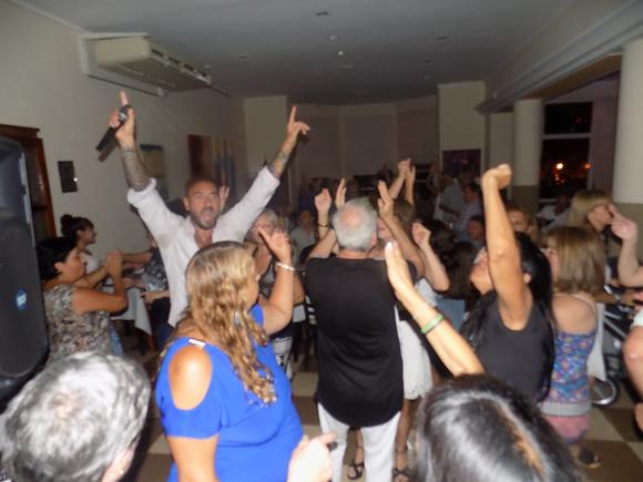 SHOW GUSTAVO SANTILLAN EN ¨VIVANCO¨