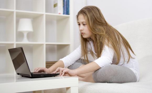 Vacaciones - Redes sociales - Chicos: Excesos, riesgos y prevención 