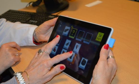 Crean un programa de neurorehabilitación virtual desde el hogar