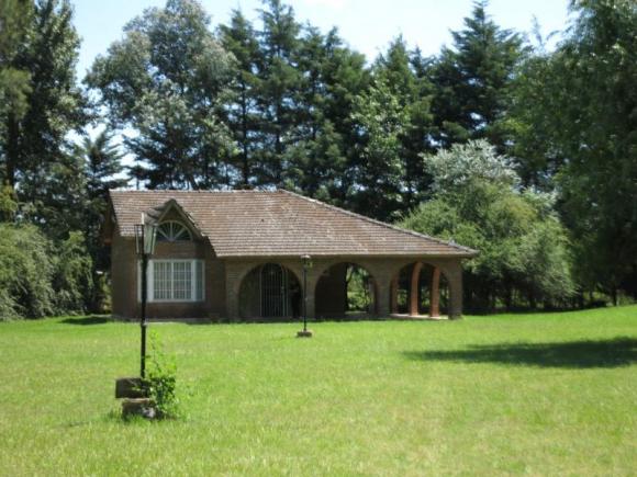 ¨ HERMOSA QUINTA CON PARQUE Y PILETA EN EL REMANSO¨