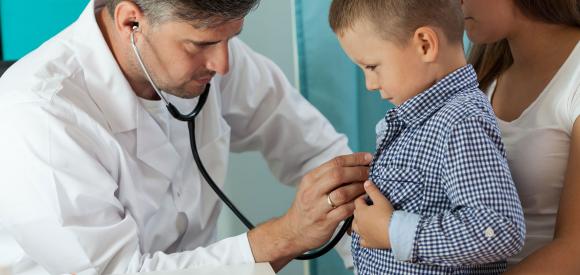 La derivación temprana a oncología y hematología infantil es clave en el tratamiento