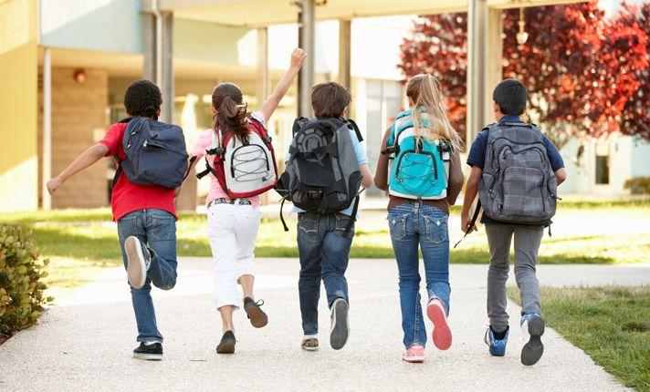Las mochilas y los kioscos están “reprobados” en salud