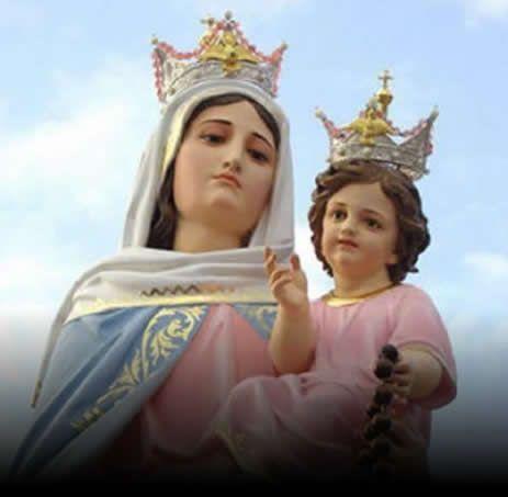 Rezando el Santo Rosario