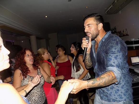 SHOW GUSTAVO SANTILLAN EN ¨VIVANCO¨