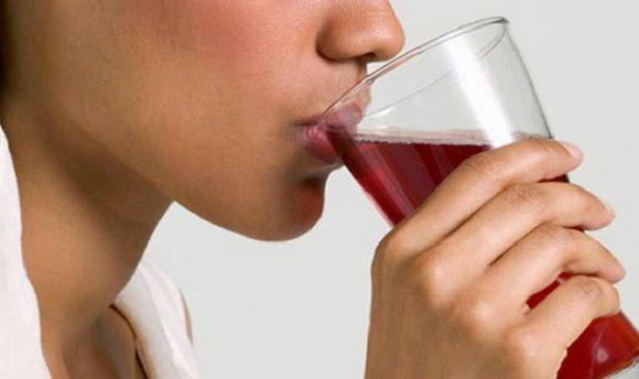 El consumo diario de bebidas ´light´ triplicaría el riesgo de alzheimer o ictus