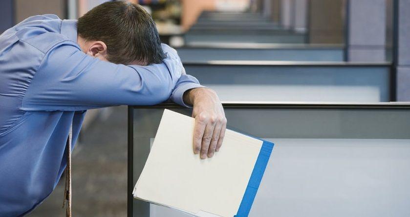 El 19% de los argentinos cree que el contexto laboral predispone abusar de drogas