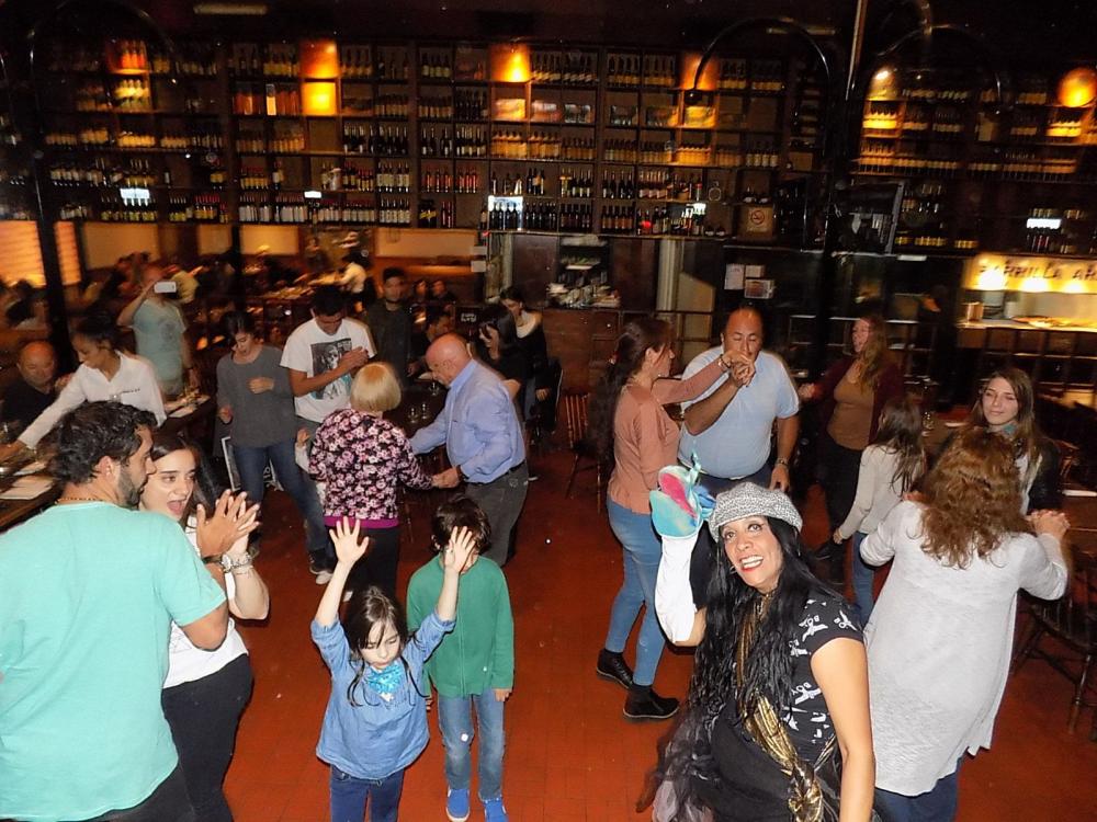 SHOW GUSTAVO SANTILLAN EN¨ LA CANTINA DE MI TIO¨