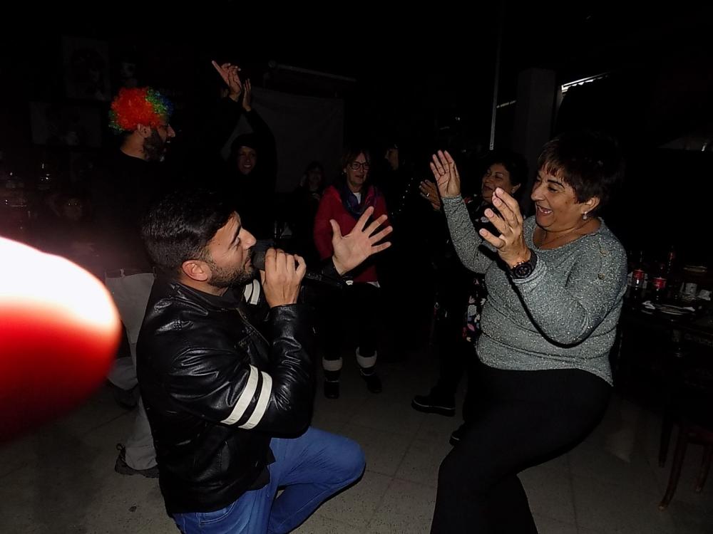 SHOW GUSTAVO SANTILLAN EN ¨PRISCILLA RESTO¨