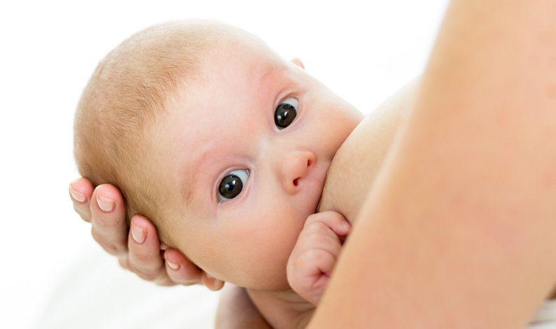 La lactancia materna también protege a las madres frente a la esclerosis múltiple