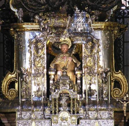 Santiago Apóstol El 25 de Julio se celebra la fiesta de Santiago Apóstol, patrón de España.