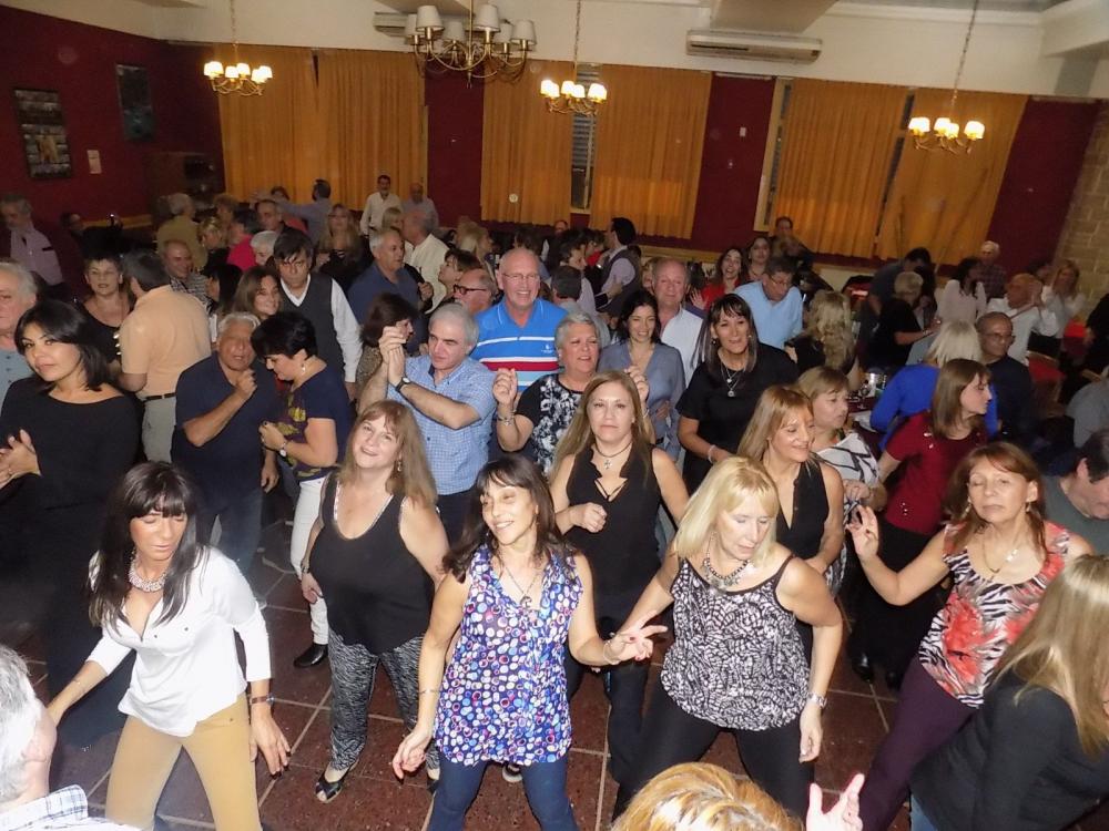 SHOW GUSTAVO SANTILLAN EN ¨EL CENTRO GALICIA¨