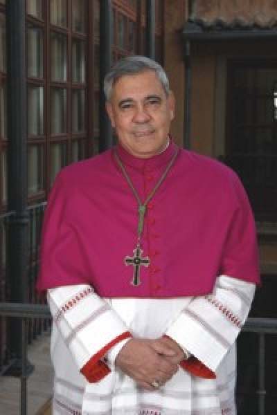 Granada: Fiscalia archiva en firme denuncia del Observatorio LGBT contra Arzobispo de Granada (España)