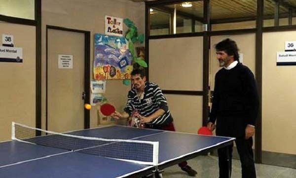San Isidro: Pacientes de salud mental se entretienen jugando al ping pong