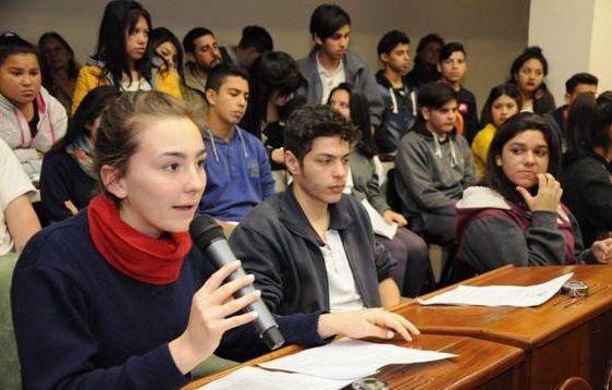 San Isidro: Jóvenes presentaron propuestas para luchar contra las adicciones