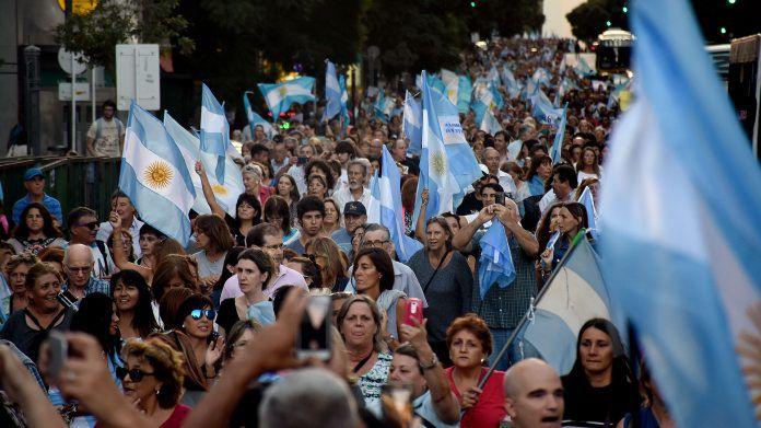 Marcha por la Vida: Miles de argentinos se manifiestan en contra del aborto no punible