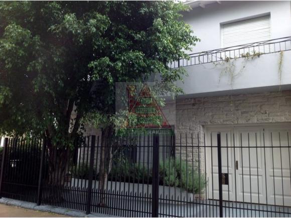 Chalet 5 ambientes (Martínez)