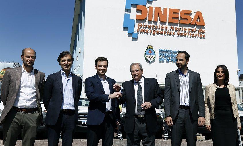 El Ministerio de Salud entregó camionetas y minibuses a la provincia de Buenos Aires