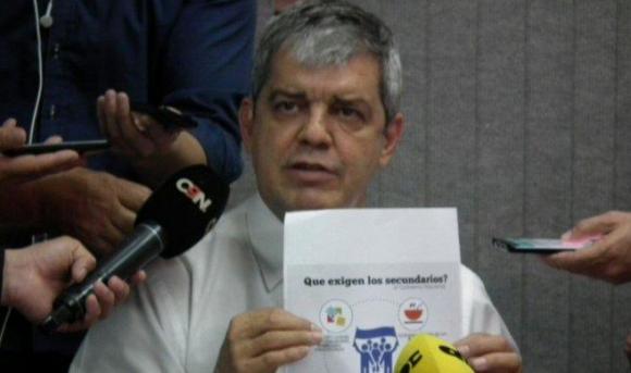 Gobierno de Paraguay rechaza ideología de género: Familia es papá, mamá e hijos