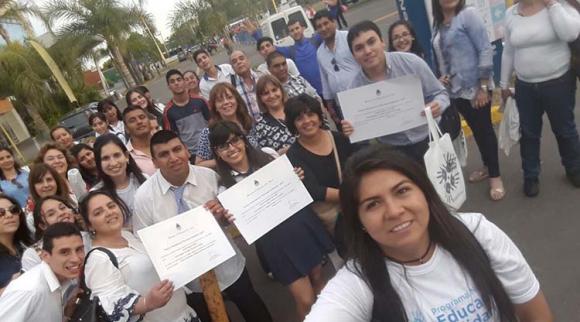 Distinguen a estudiantes por sus proyectos solidarios