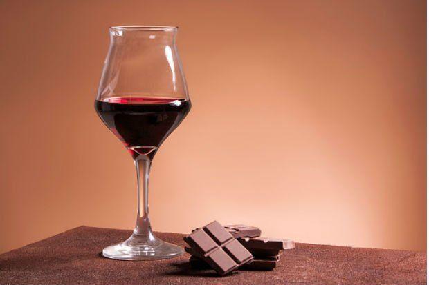 El chocolate y el vino ayudarían a envejecer mejor
