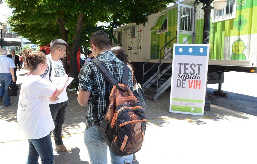 La provincia de Buenos Aires dispone de 120 centros de test rápido de VIH