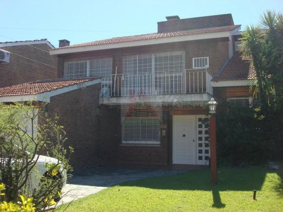 Casa 5 ambientes (Punta Chica)