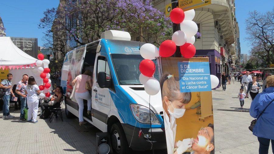 El Ministerio de Salud realizó actividades de prevención del cáncer bucal