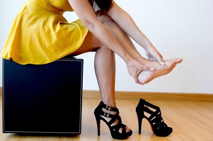 Cuáles son las consecuencias de usar tacos altos todos los días