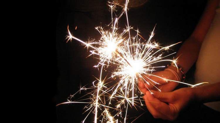 Desaconsejan el uso de pirotecnia y difunden medidas para prevenir lesiones