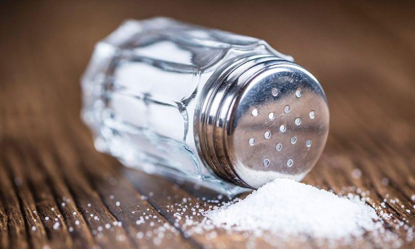 Abusar de la sal aumentaría el riesgo de demencia