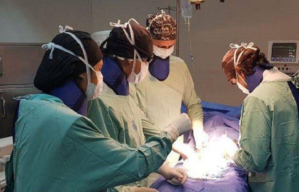 Aplican novedosa técnica para operar aneurismas en el Hospital San Martín de La Plata