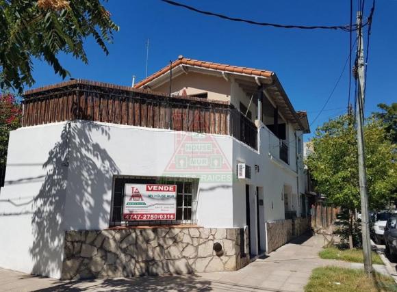 Casa 4 ambientes y Monoambiente (Beccar)