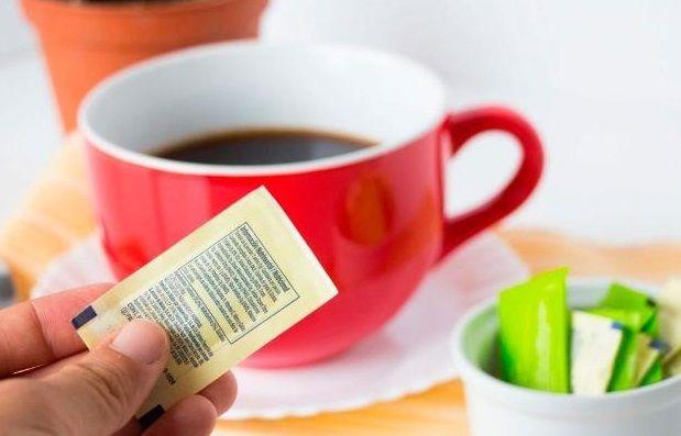 Los edulcorantes artificiales pueden contribuir a la diabetes y la obesidad