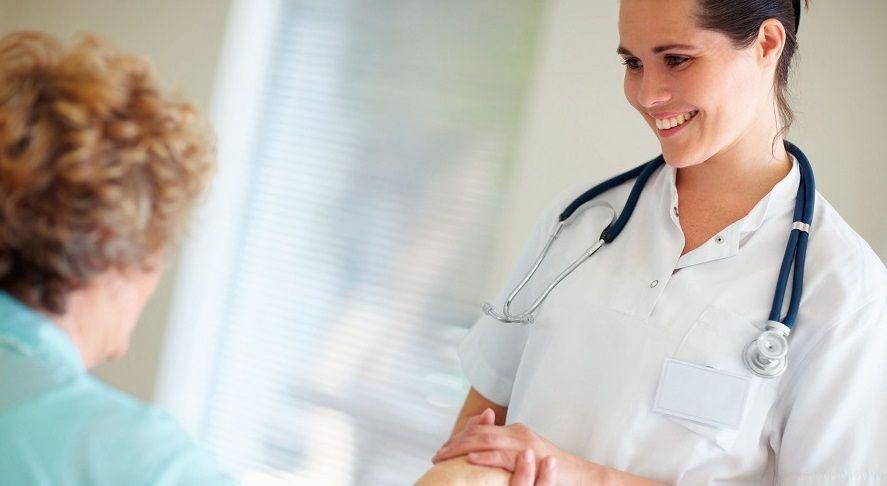 En Argentina sólo hay 3,8 enfermeros por cada 10 mil habitantes