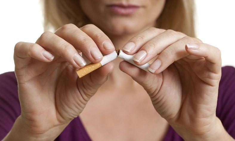 El 25% de las personas que intenta dejar de fumar recae en menos de 24 horas
