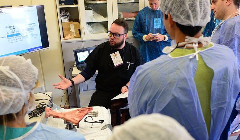 Neurocirujanos del Garrahan y de todo el país se entrenaron en el Centro de Simulación del Hospital