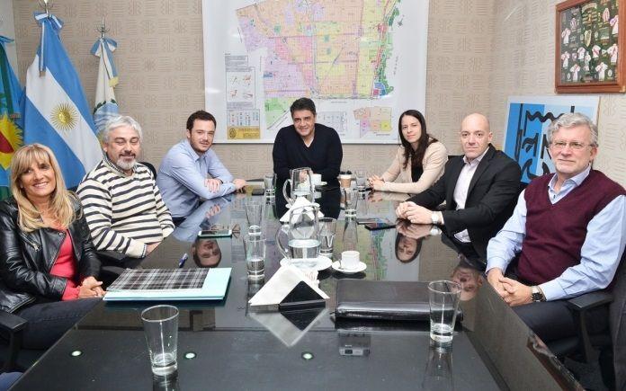 El ministro Scarsi mantuvo una reunión de trabajo con el intendente de Vicente López